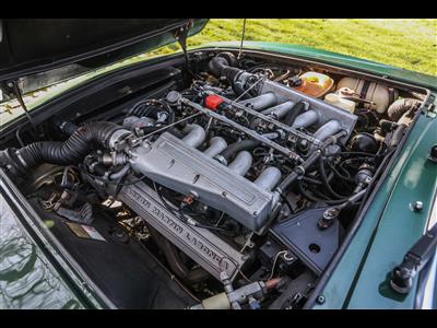 Aston Martin+V8 Volante